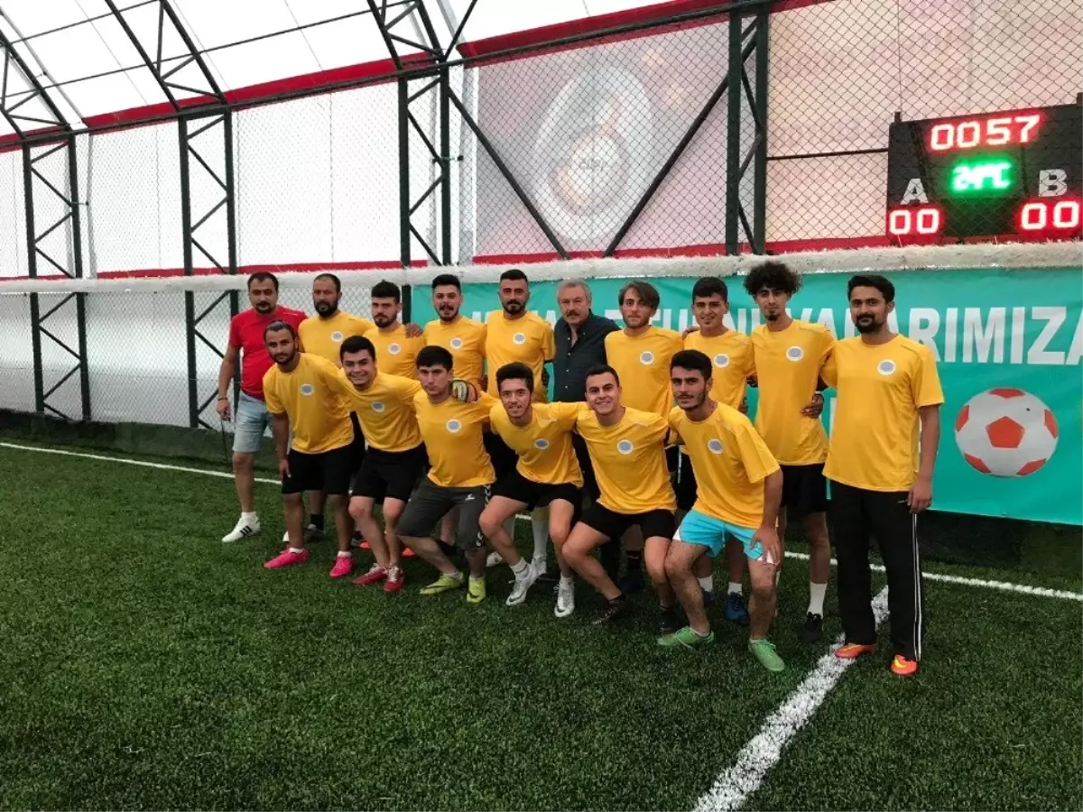 Mahalleler arası futbol turnuvası başladı