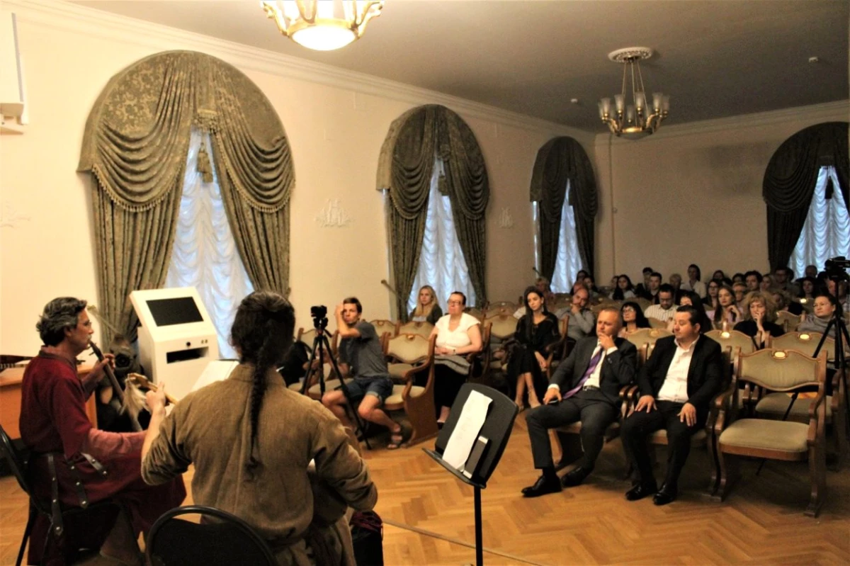 Moskova\'da Türk Müziği dinletisi