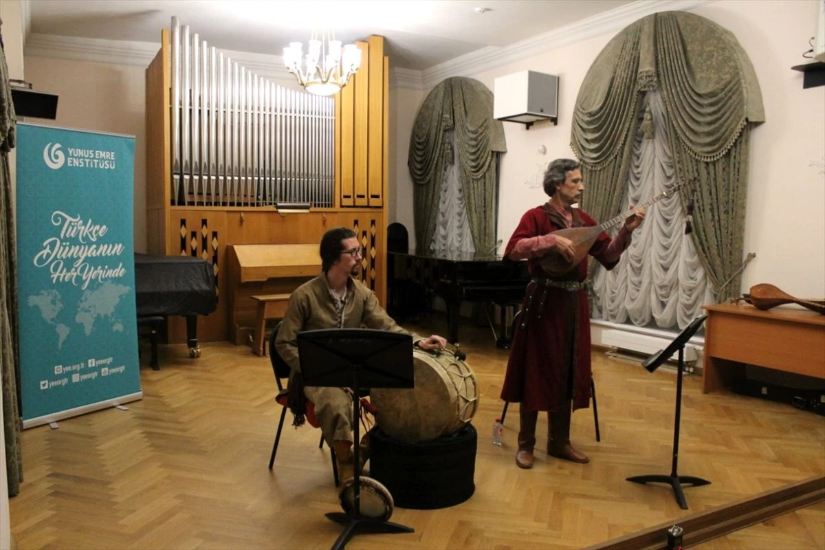 Moskova\'da Türk müziği dinletisi