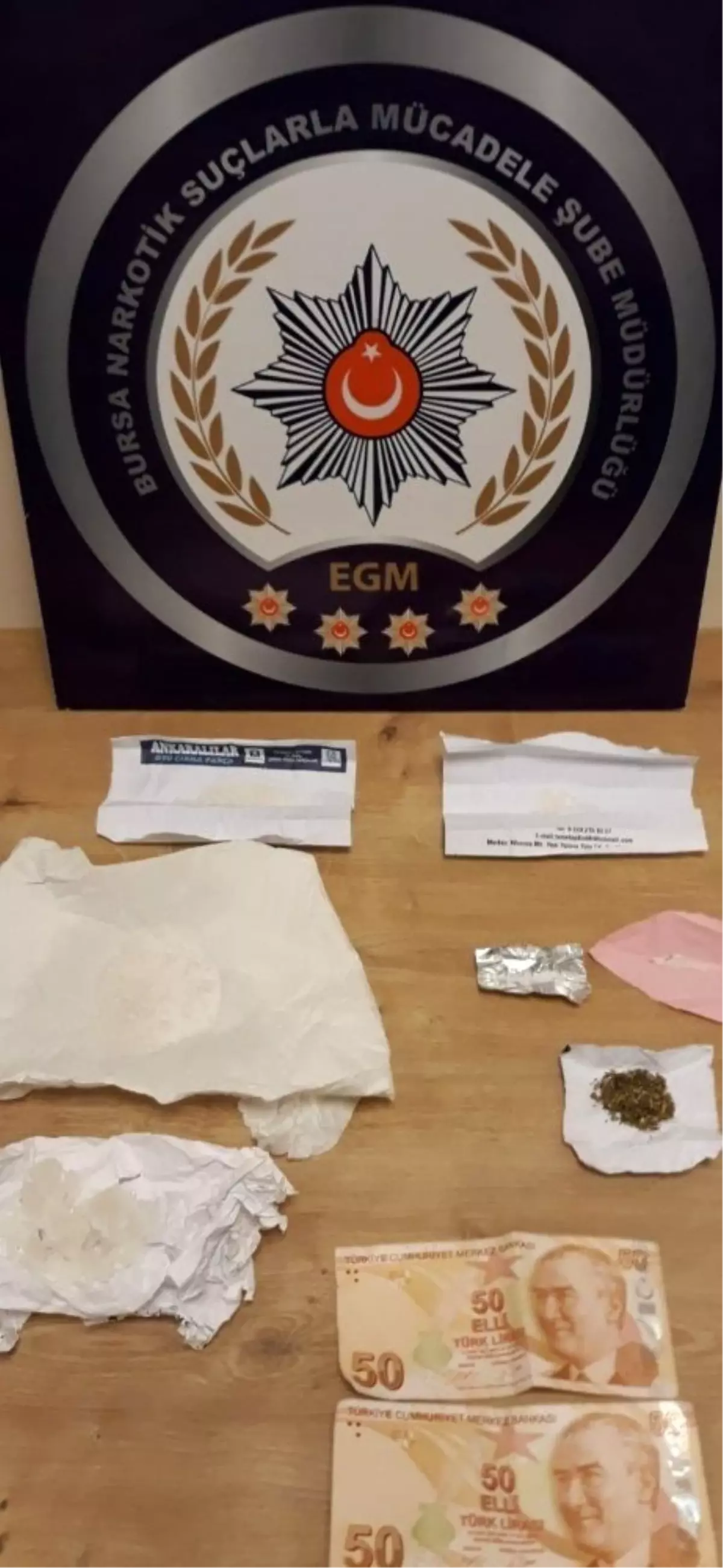 Narkotik polisinden zehir tacirlerine baskın: 7 gözaltı