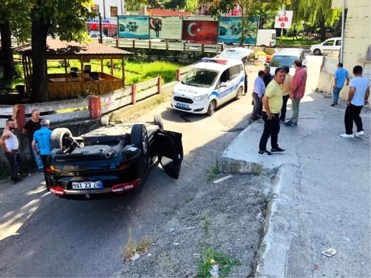 Otomobil kiraladı, 2 saat sonra kaza yaptı