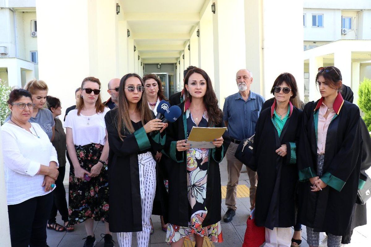 Sakarya Barosu Kadın Hakları Merkezi Başkanı Avukat Betül Uruk: "Ülkemizde son günlerde kadınlara...