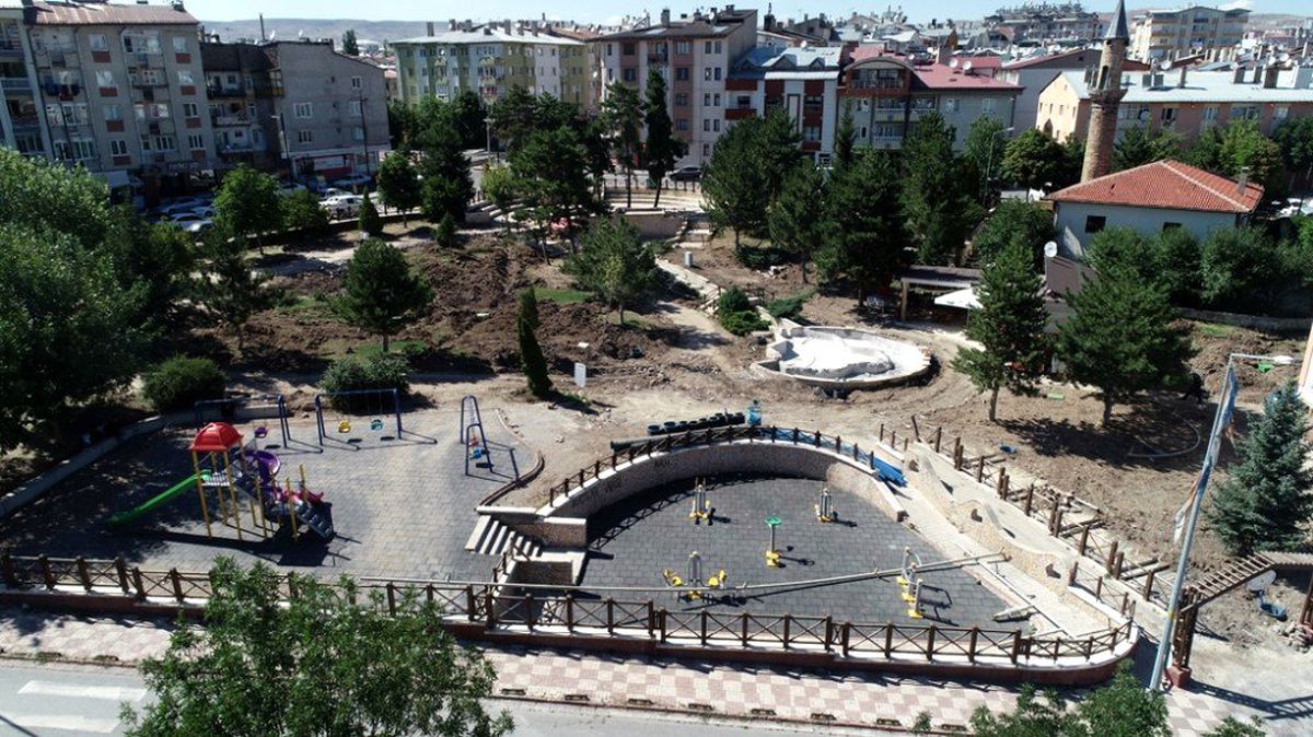 Sivas\'ta parklar yenileniyor
