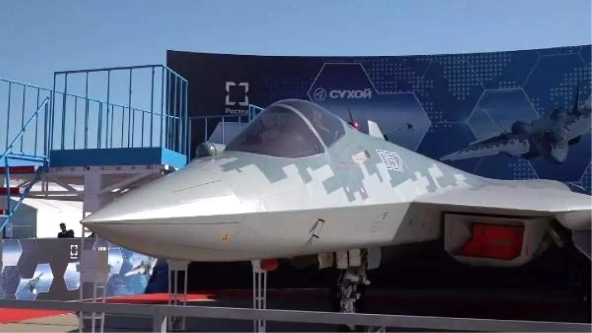 Dha, cumhurbaşkanı erdoğan\'ın incelediği su-57\'yi görüntüledi