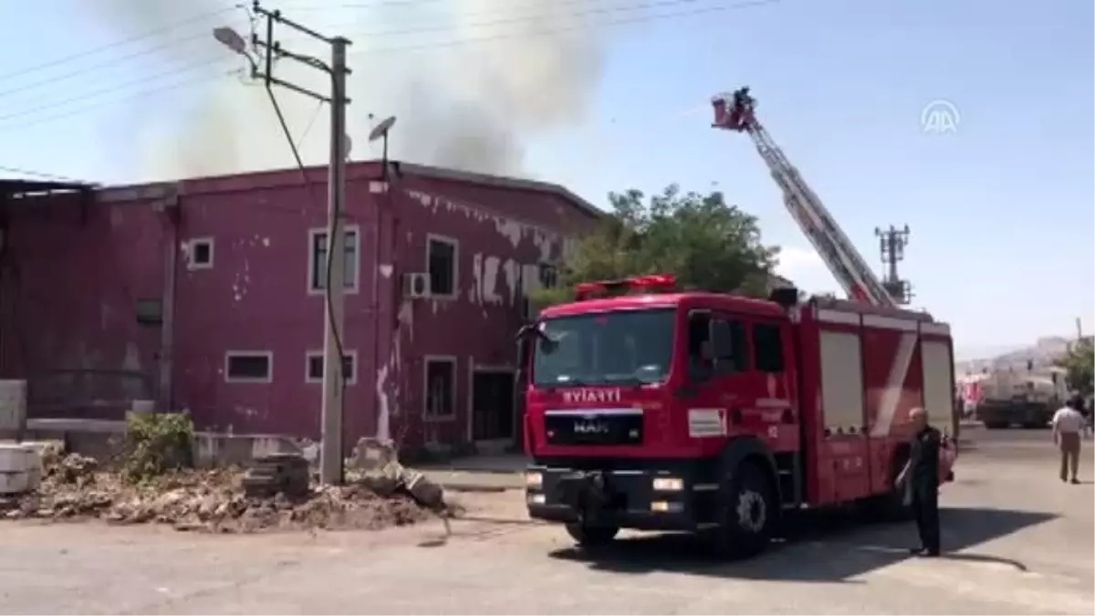 Fabrika yangını (2)