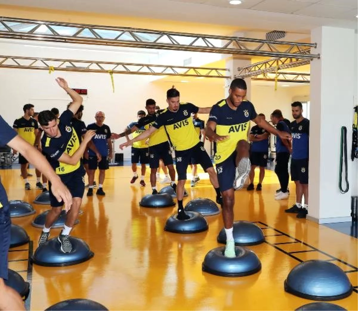 Fenerbahçe\'de trabzonspor maçı hazırlıkları devam ediyor