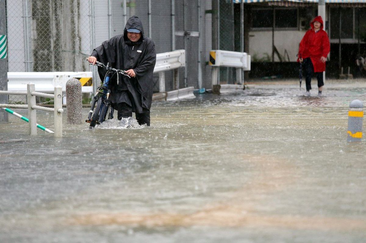 Japonya\'da sel felaketi: 1 ölü, 2 yaralı