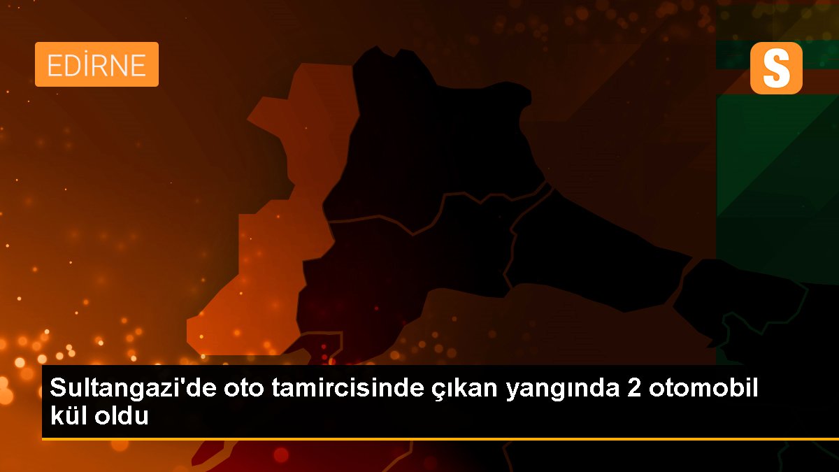 Sultangazi\'de oto tamircisinde çıkan yangında 2 otomobil kül oldu