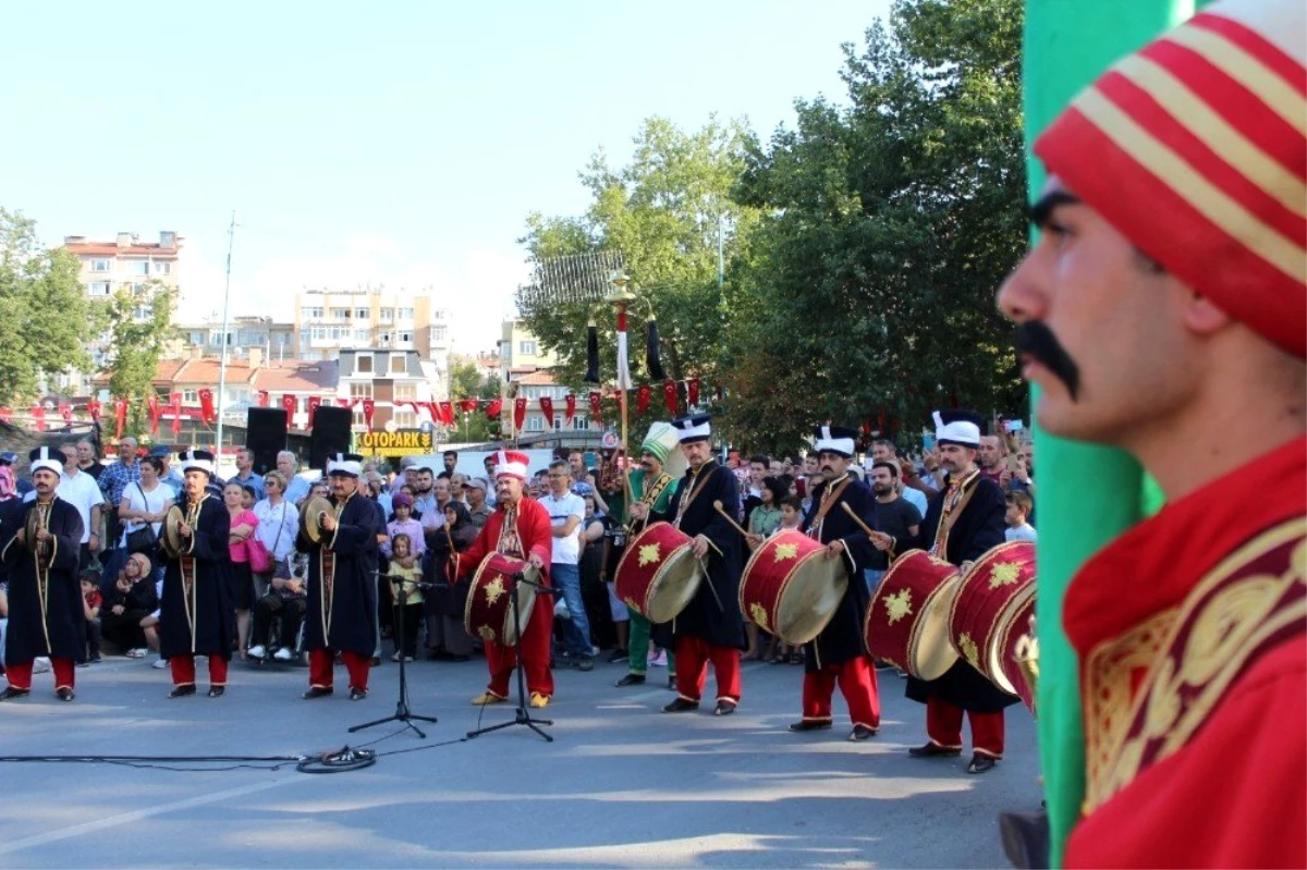 TSK Mehteran Birliği Zafer Meydanı\'nda konser verdi