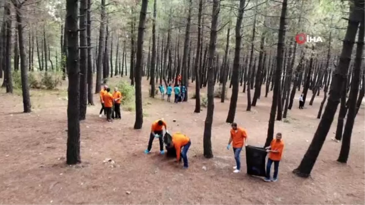 Aydos Ormanı\'nda denetimli serbestlik yükümlüleri çevre temizliği yaptı.