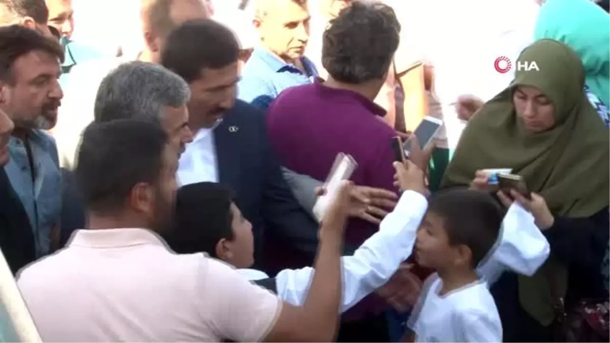 Aykut Kocaman\'a genç sporculardan yoğun ilgi