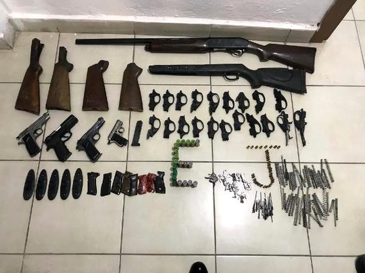 Bisiklet tamirhanesinde kaçak silah imal ve tamirine 2 gözaltı