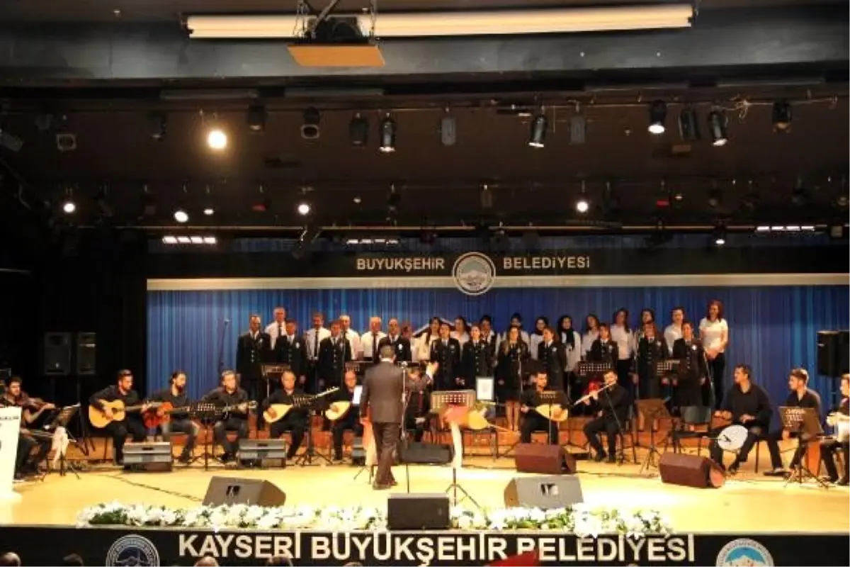 Kayseri polis korosundan 30 ağustos konseri