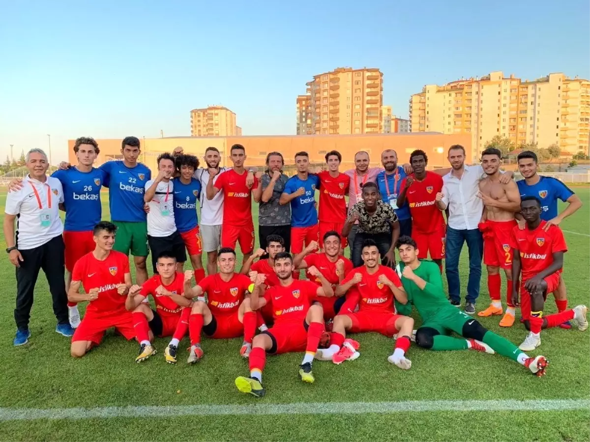 Kayserispor U-19 takımının konuğu Galatasaray