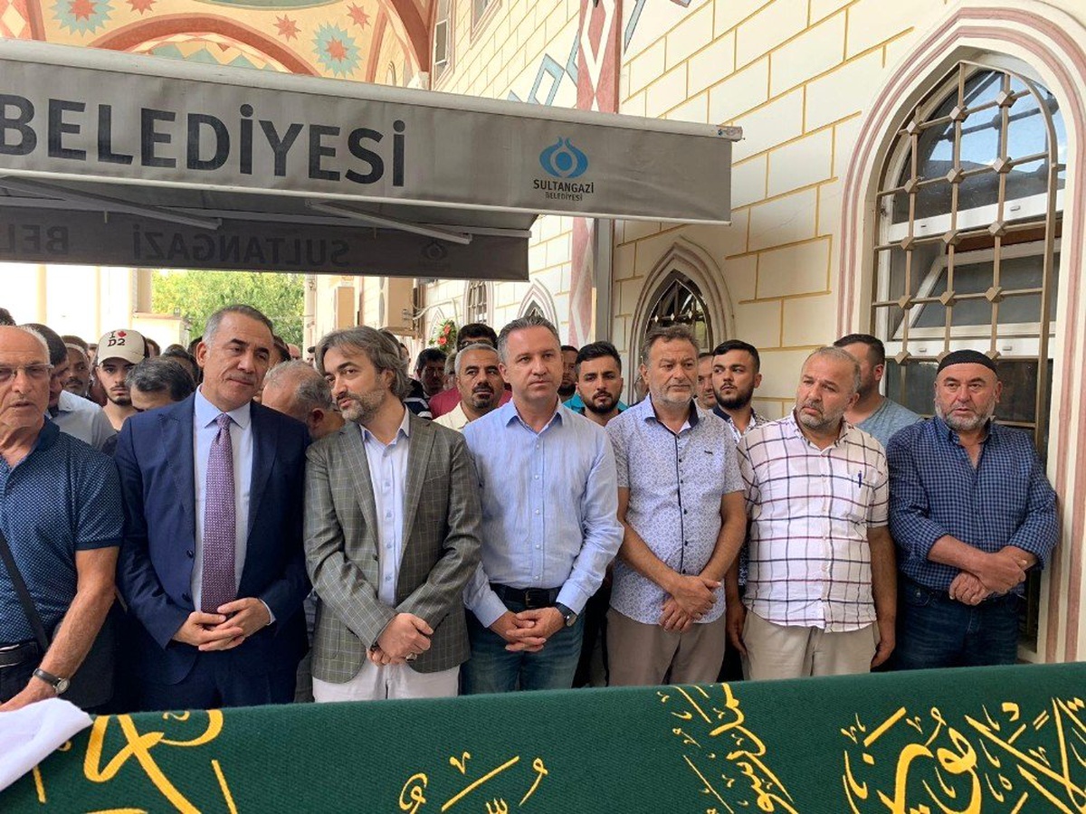 Kızının gözü önünde vurulan Tuğba Anlak son yolculuğuna uğurlandı
