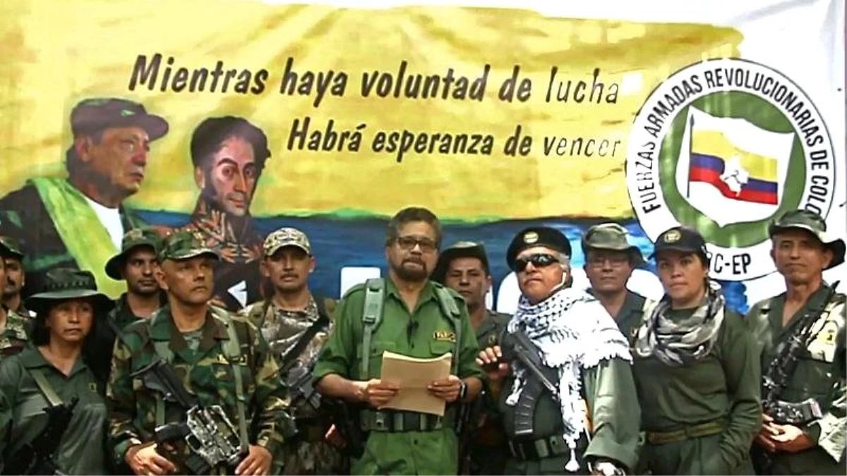 Kolombiya hükümetini \'barışa ihanetle\' suçlayan FARC, yeniden silahlanıyor