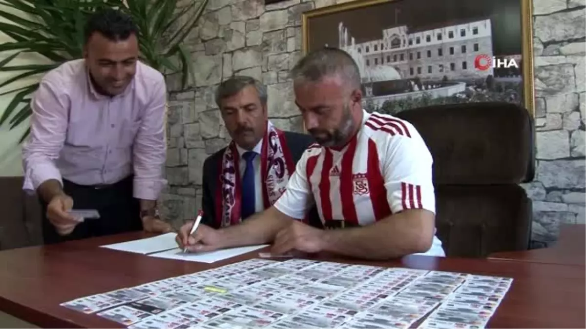 Muhtarlardan Sivasspor\'a destek