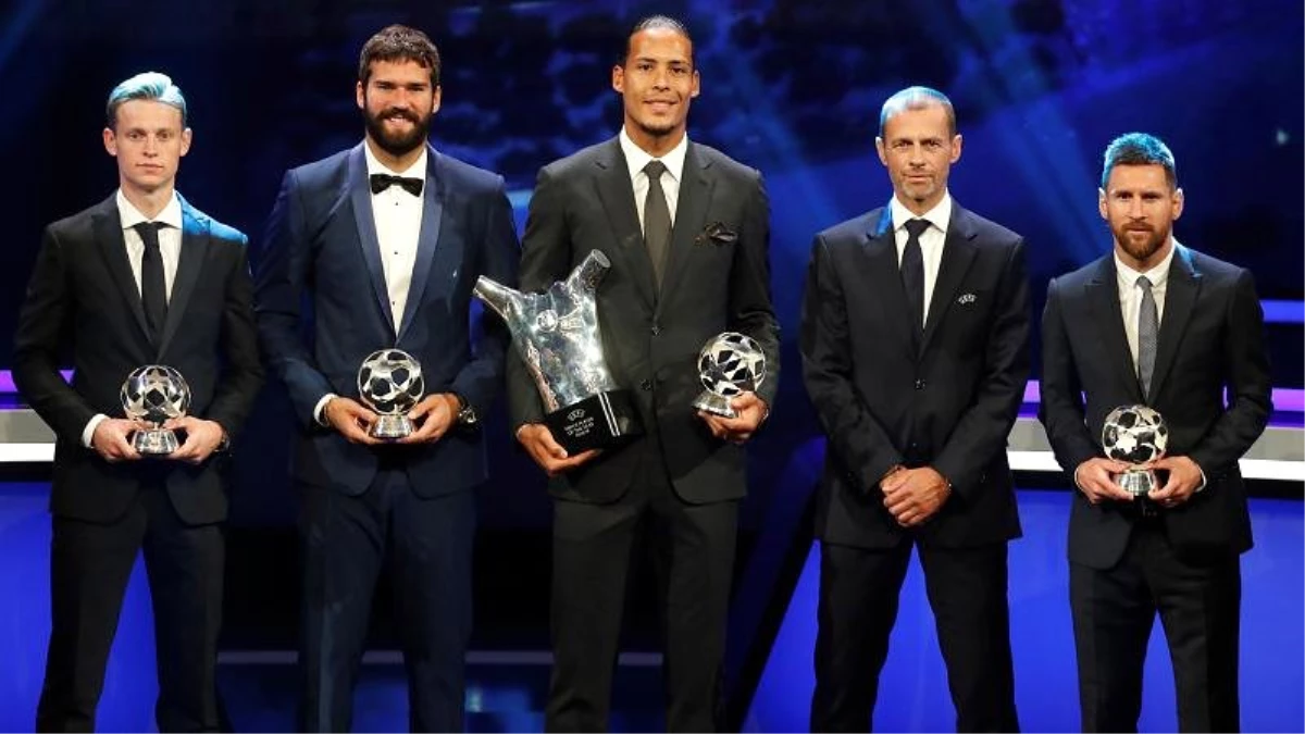Savunma oyuncusu Van Dijk, Messi ve Ronaldo\'yu geride bırakarak Avrupa\'nın en iyi futbolcusu seçildi