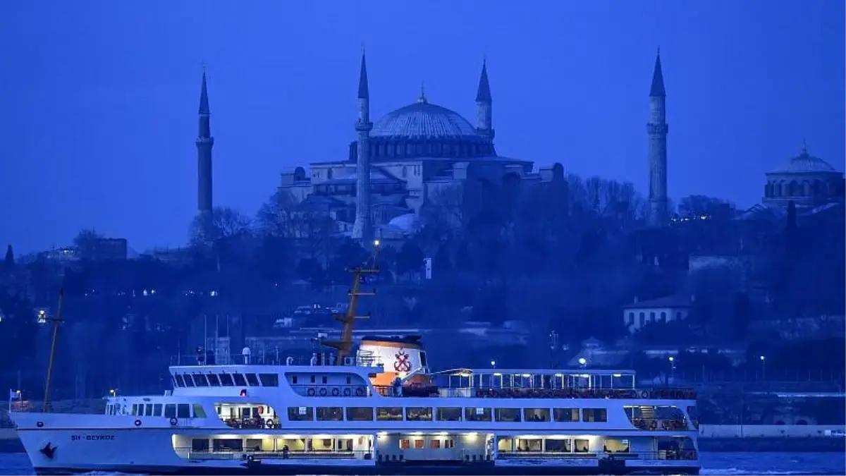 Türkiye, yılbaşından itibaren toplam 24 milyon 693 bin 886 yabancı ziyaretçi ağırladı