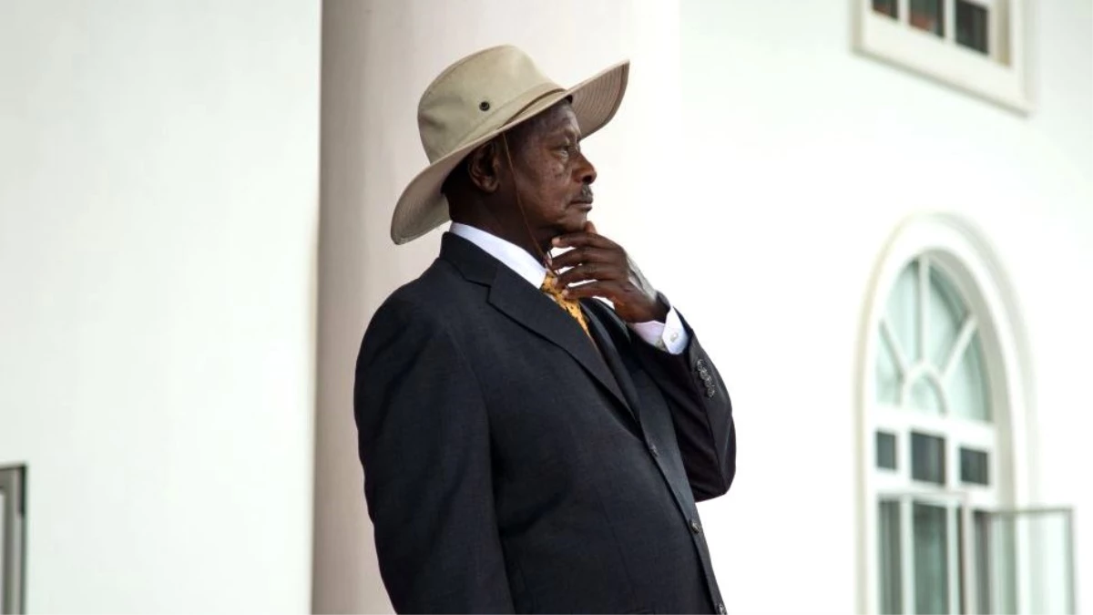 Ugandalı Harvard öğrencisi kendsisini Twitter\'da engellediği için Devlet Başkanı Museveni\'ye dava...