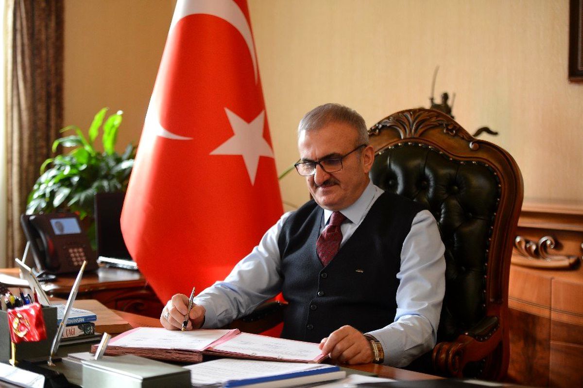 Vali Karaloğlu\'ndan 30 Ağustos mesajı