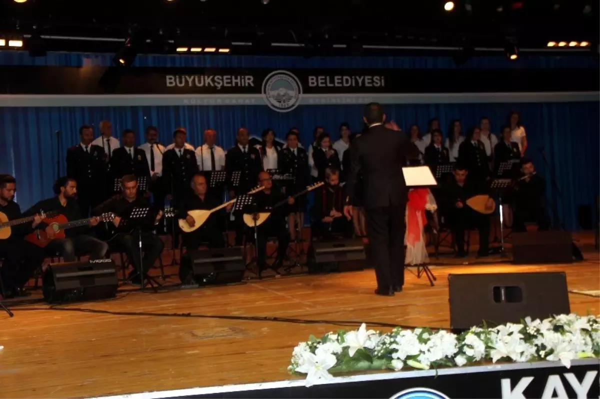 \'1845 Polis Korosu\' 30 Ağustos Zafer Bayramı\'nda konser verdi