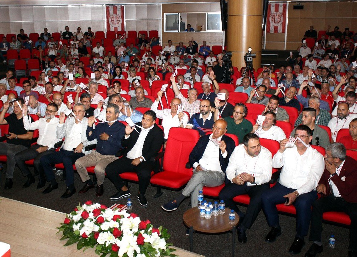 Antalyaspor Kulübü Derneği\'nden voleybol takımı için genel kurul kararı