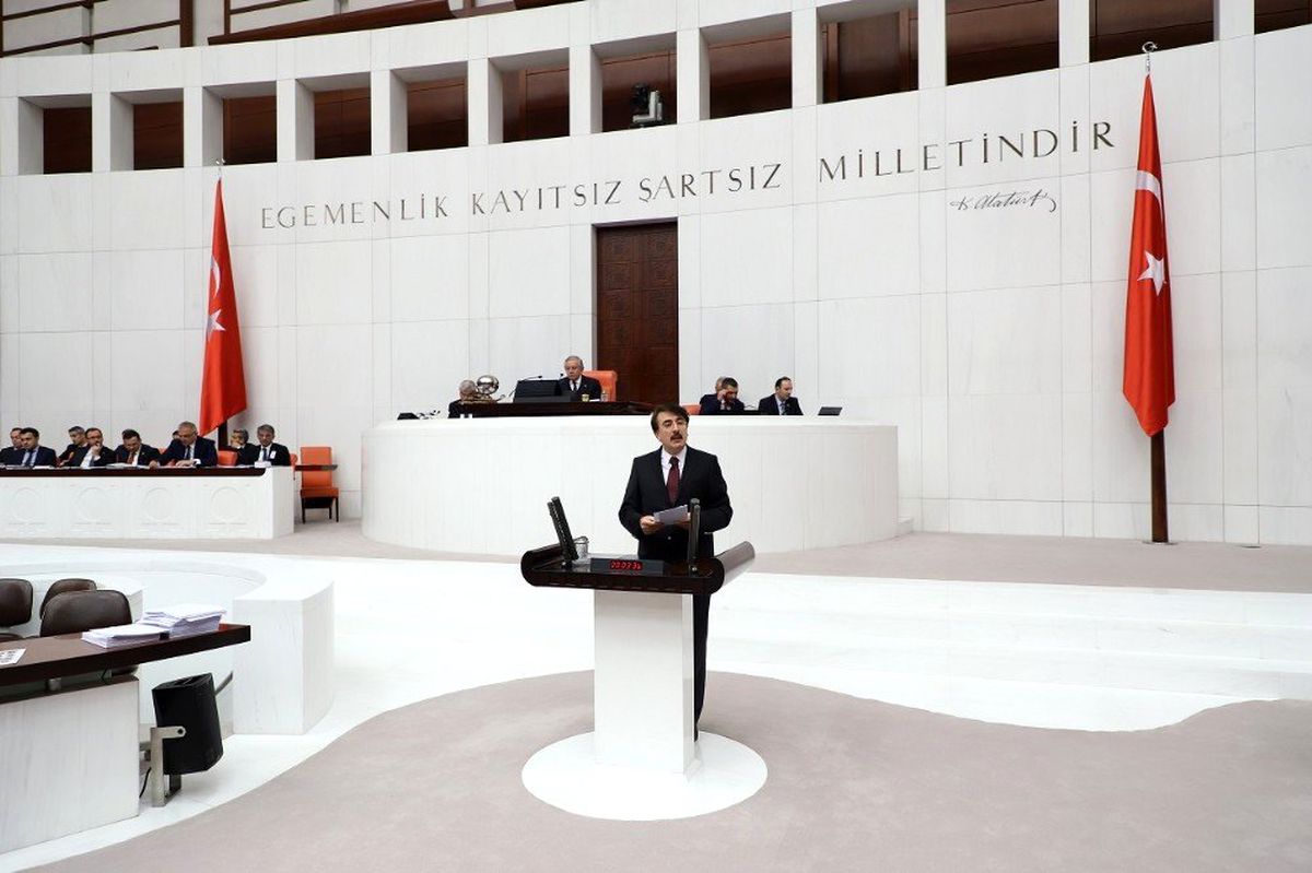 Aydemir: \'Tarih vakarımız, kardeşlik şiarımızdır\'