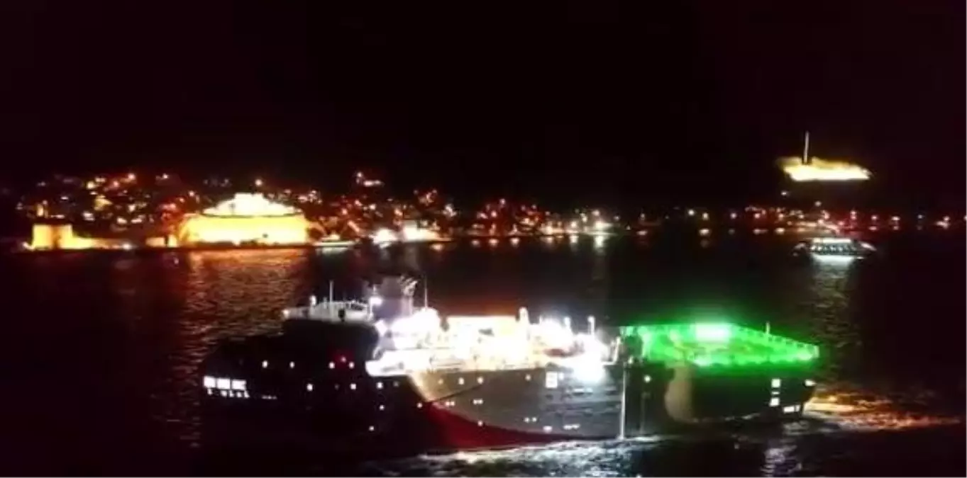 \'Oruç reis\', çanakkale boğazı\'ndan böyle geçti