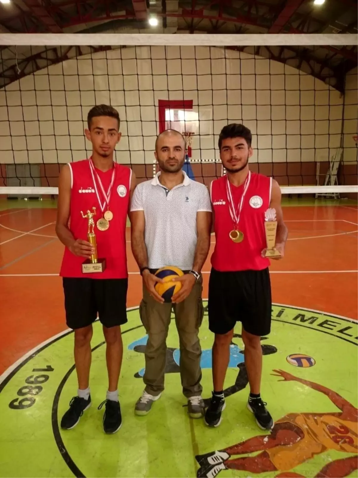 Play Voleybolu şampiyonları Melikgazi\'den