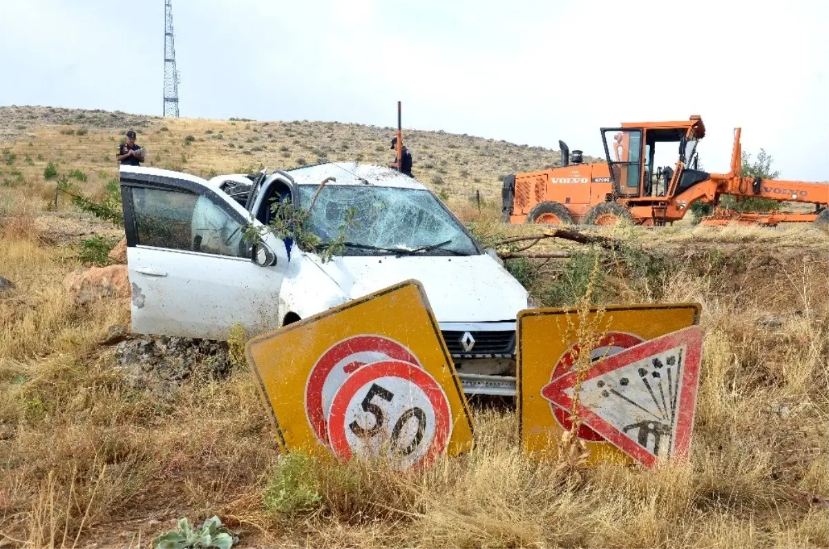 Takla atan otomobildeki 4 kişi yaralandı