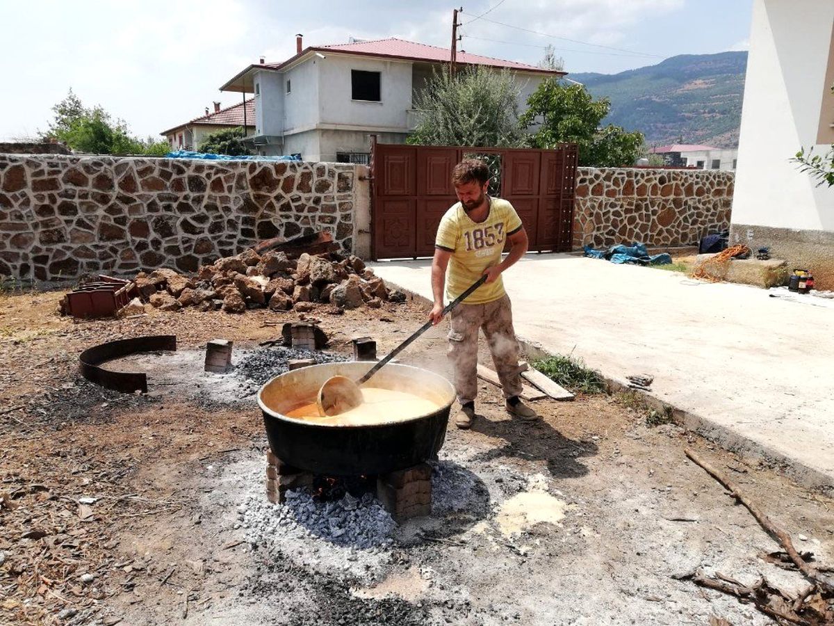 Üzüm pekmezi yapımına başlandı