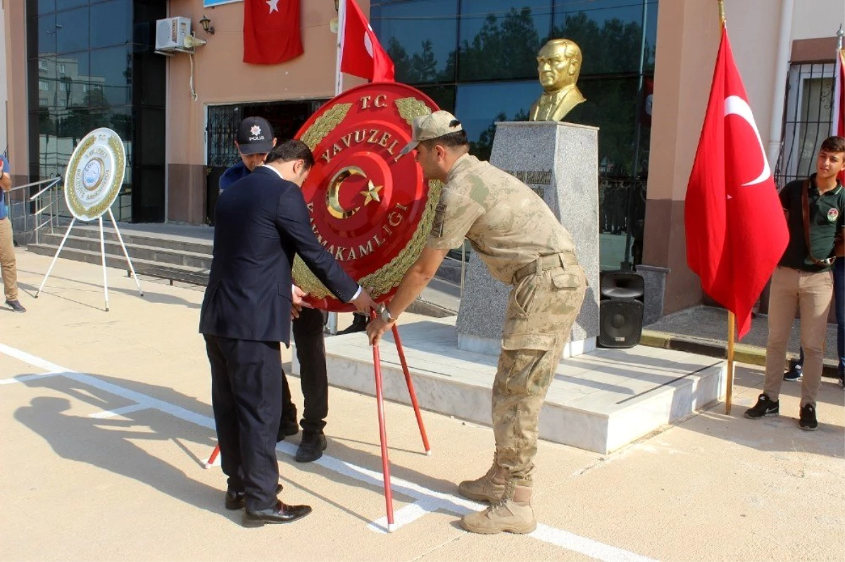 Yavuzeli\'nde Zafer Bayramı kutlandı