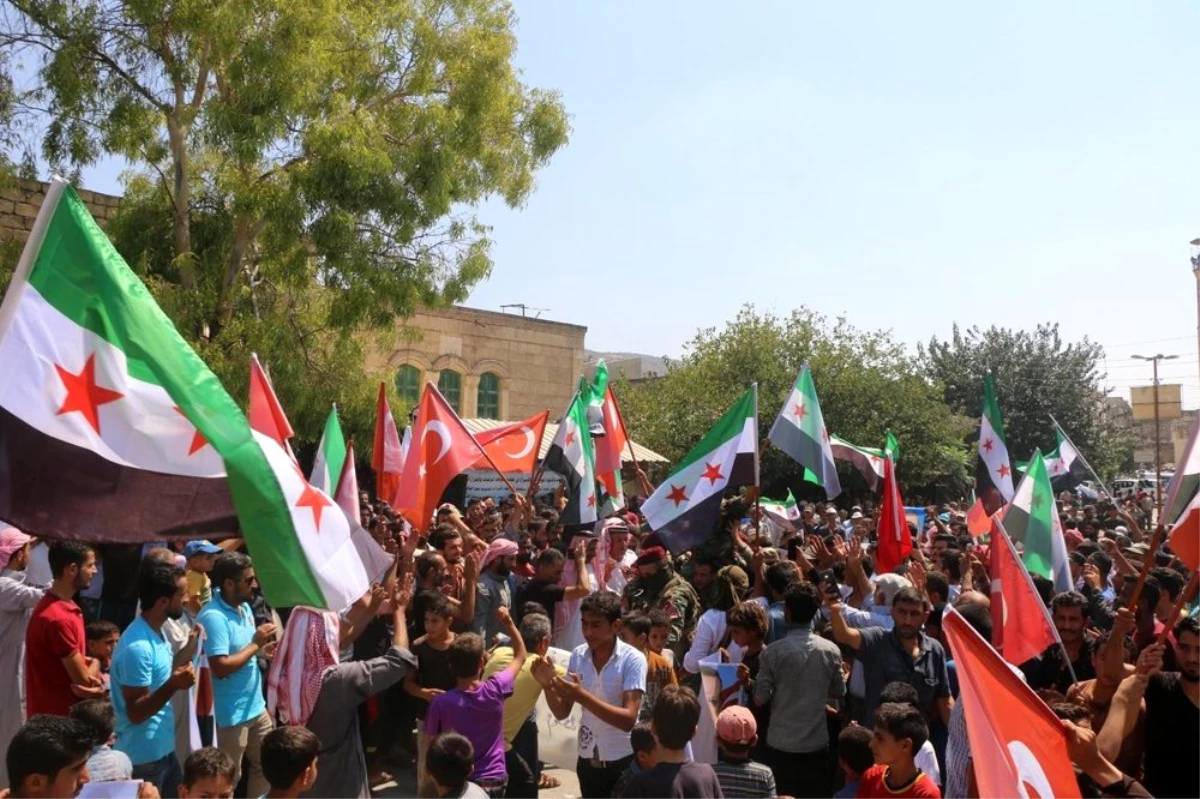 Afrin\'de Türkiye\'ye destek yürüyüşü