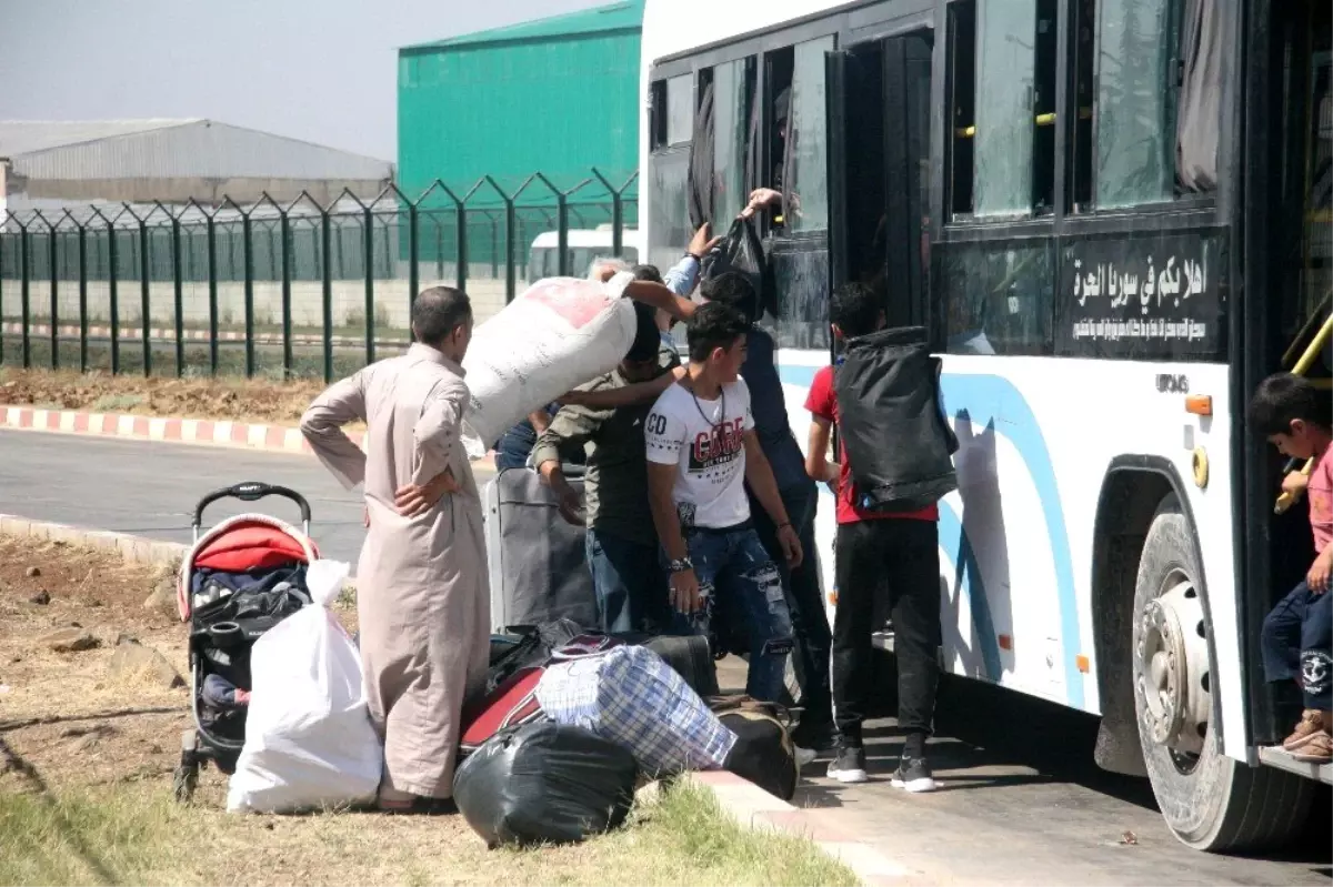 Bayramı ülkelerinde geçiren Suriyelilerin dönüşleri sürüyor