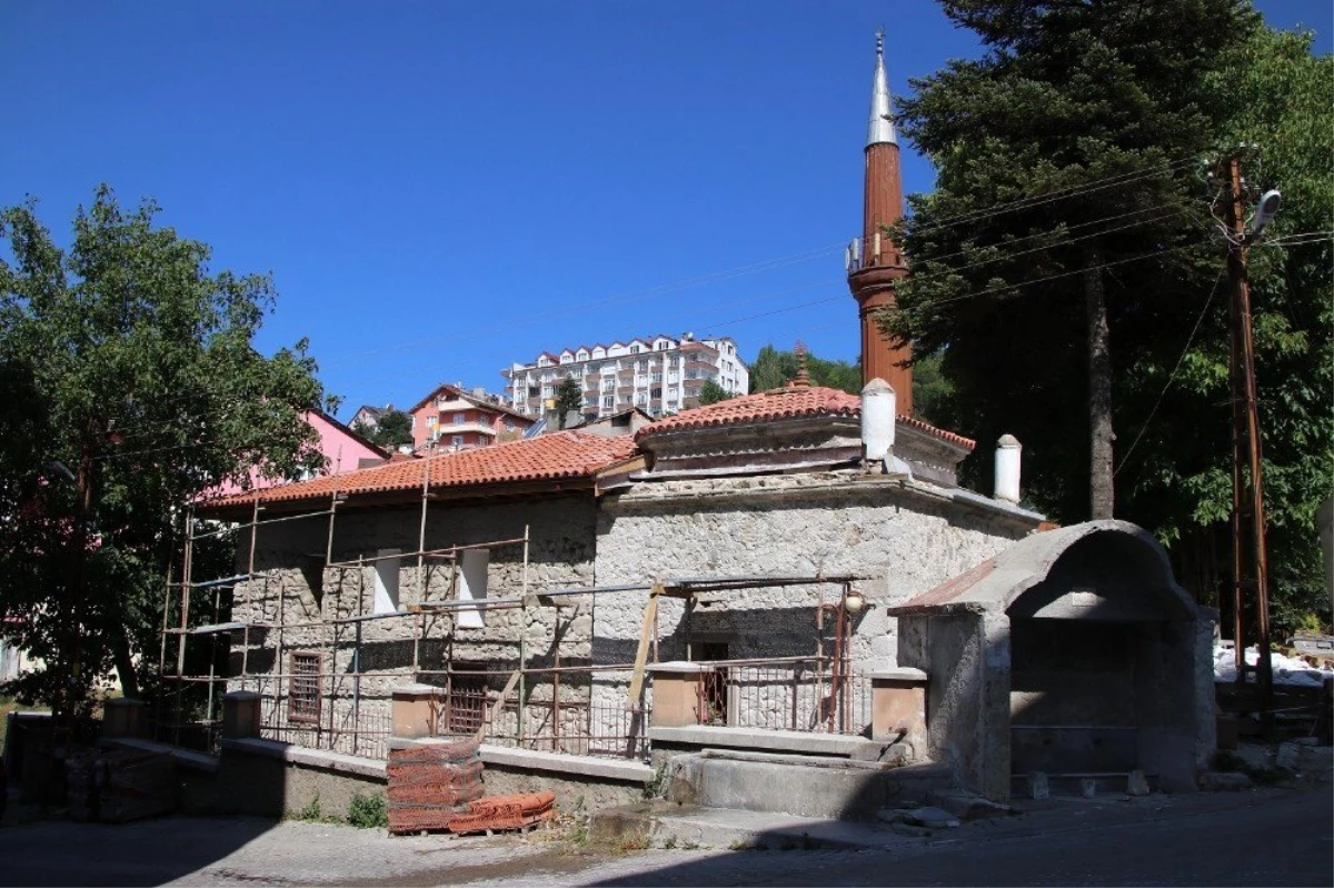 Gerede Yukarı Tekke Camii\'nin restorasyonu devam ediyor