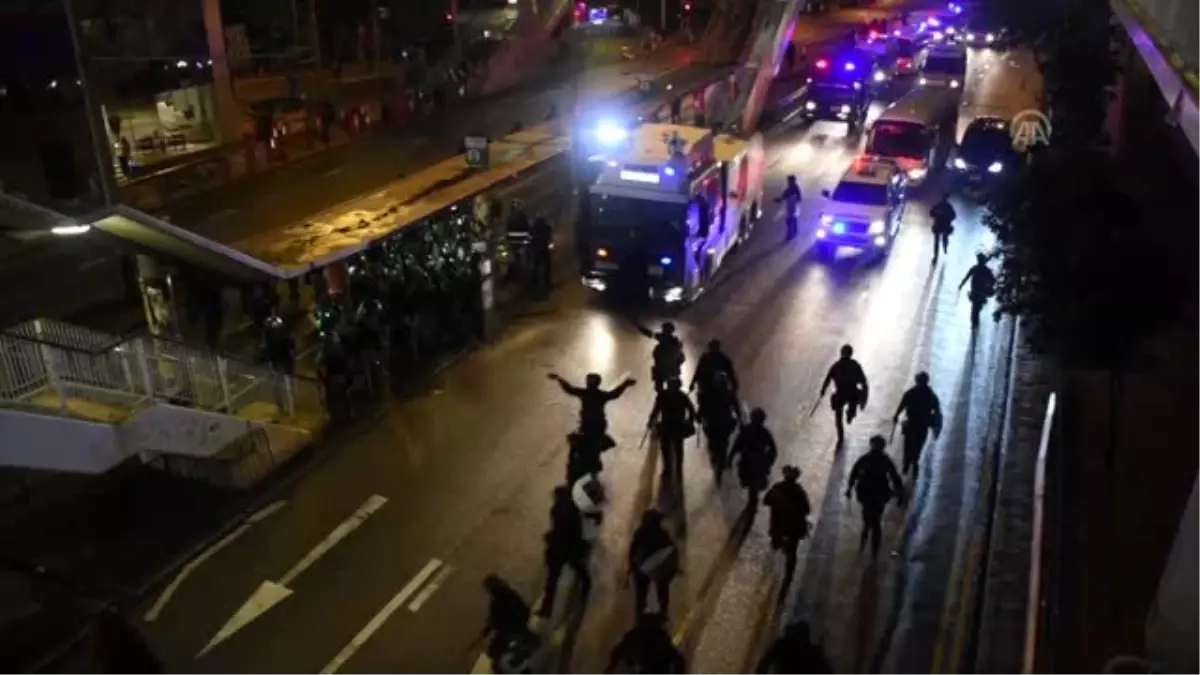 Hong Kong polisinden göstericilere müdahale (2) - HONG