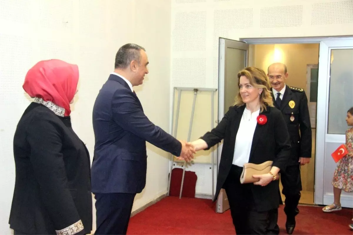 Kilis\'te 30 Ağustos resepsiyonu