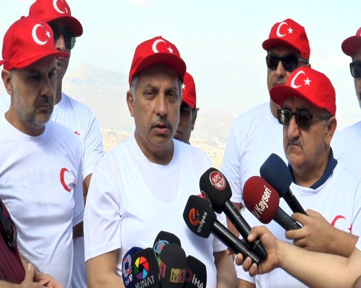 Mustafa Yalçın: "İşini yapmadan maaş alanları yine olsa keyifle işten çıkartırım"