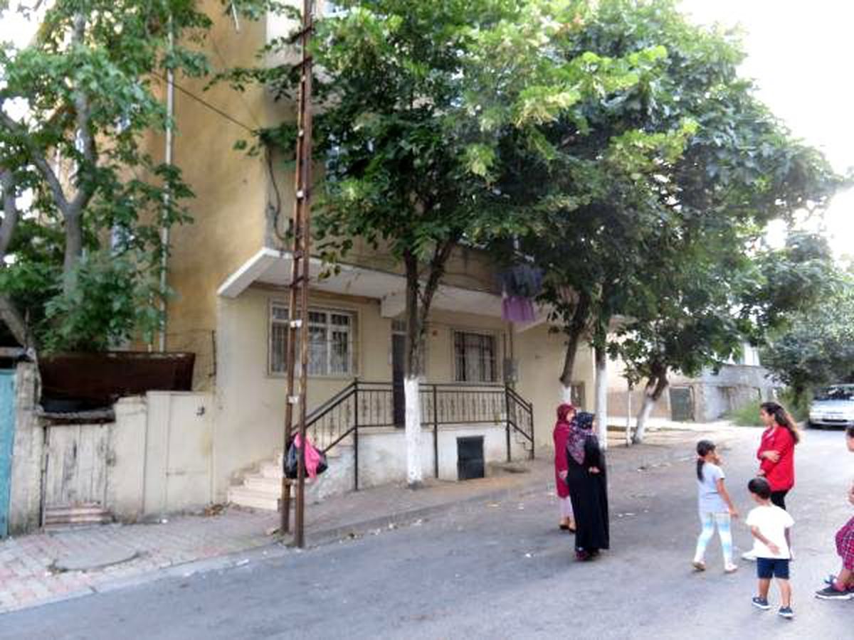 Sultanbeyli\'de kadın cinayeti