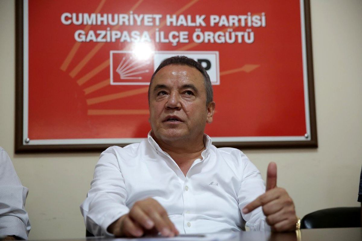 Başkan Böcek\'ten 19 ilçede kreş sözü