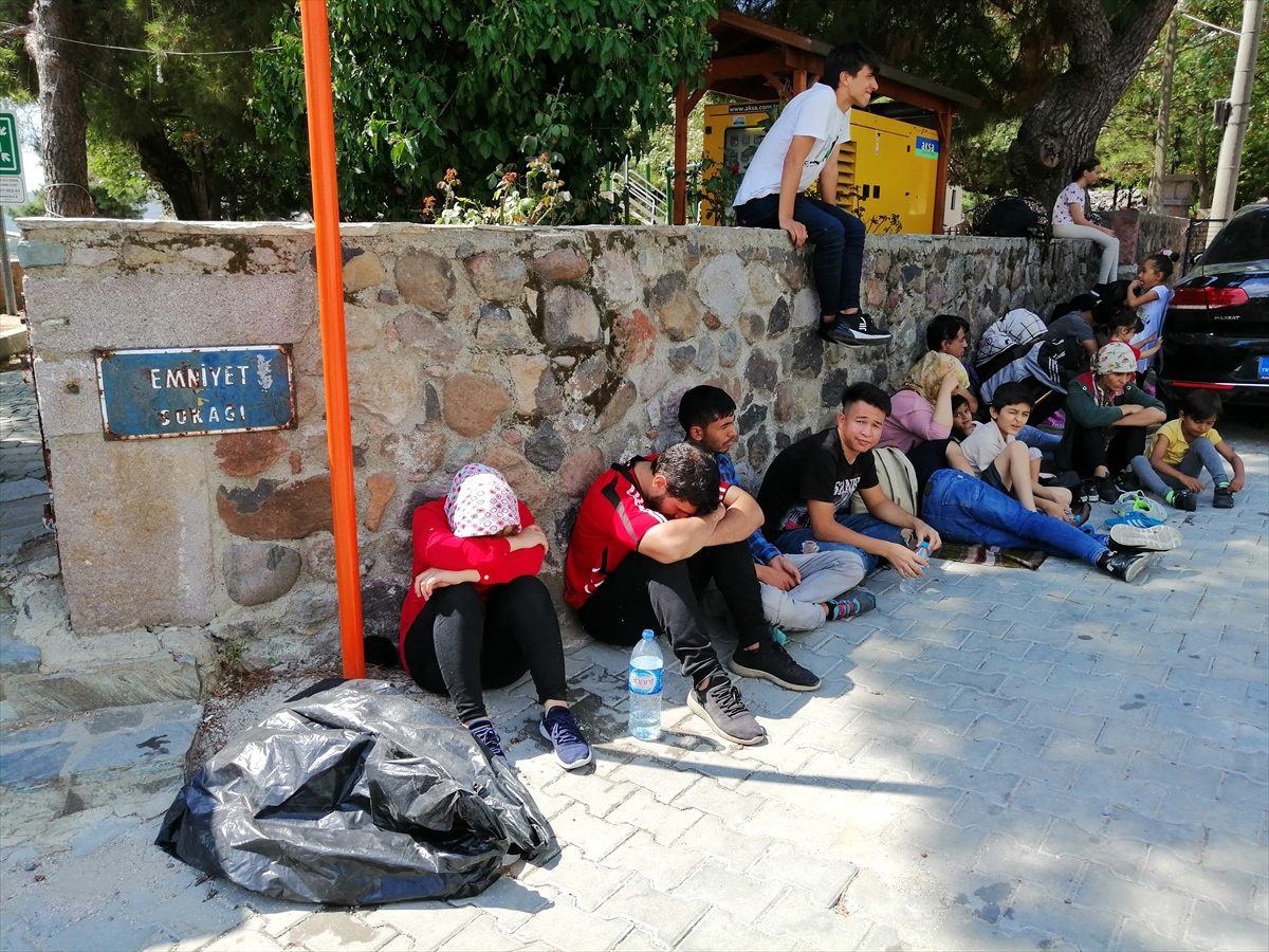 Çanakkale\'de 50 düzensiz göçmen yakalandı