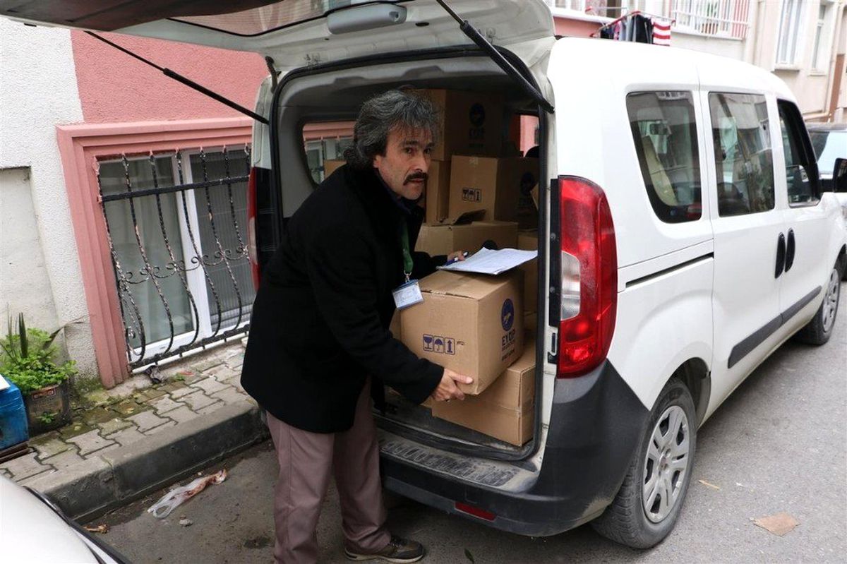 Eyüpsultan\'da ihtiyaç sahiplerine "Sosyal Market"