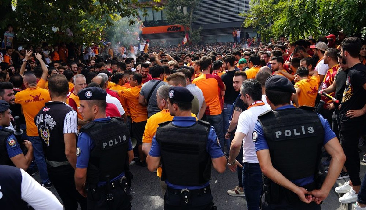 Galatasaray taraftarı Falcao\'yu bekliyor