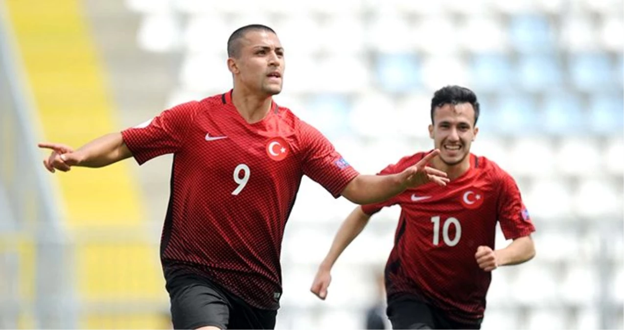 Galatasaraylı Malik Karaahmet, Kırklarelispor\'a transfer oldu!