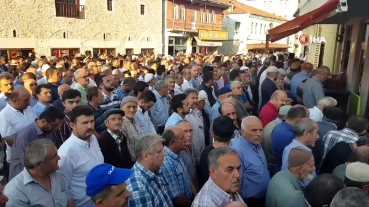 Maganda kurşunu ile hayatını kaybeden Yunus Yıldız defnedildi