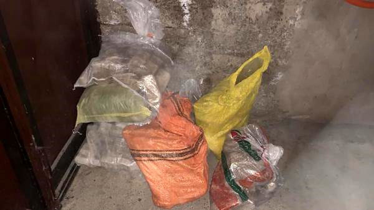 Minibüs ve garajda 137 kilo eroin ele geçirildi