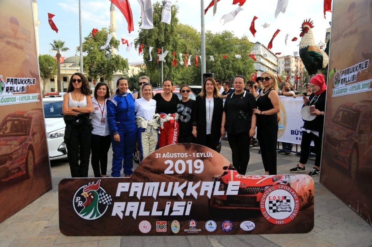 Pamukkale Rallisi\'nde anlamlı mesaj