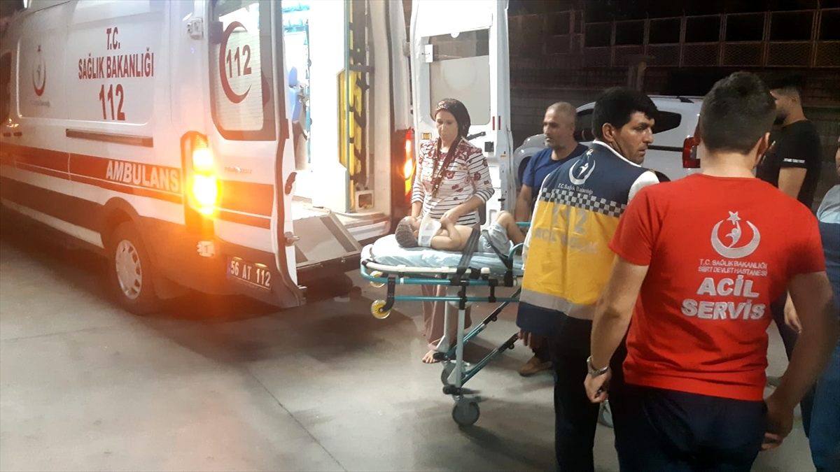 Siirt\'te yüksekten düşen iki çocuk yaralandı
