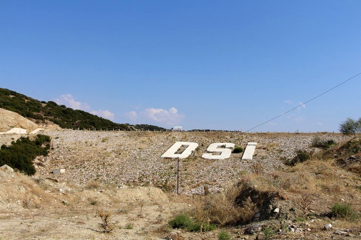 Sulama göletine giren iki kişi boğuldu